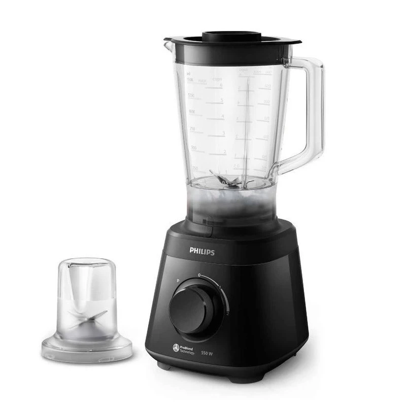 تصویر مخلوط‌کن و آسیاب‌کن فیلیپس مدل HR2141 همراه با پارچ پلاستیکی بزرگ و آسیاب کوچک؛ طراحی ساده، تیغه‌های چهارپره استیل و بدنه سفید بارز است که کاربرد چندمنظوره دستگاه را نشان می‌دهد.